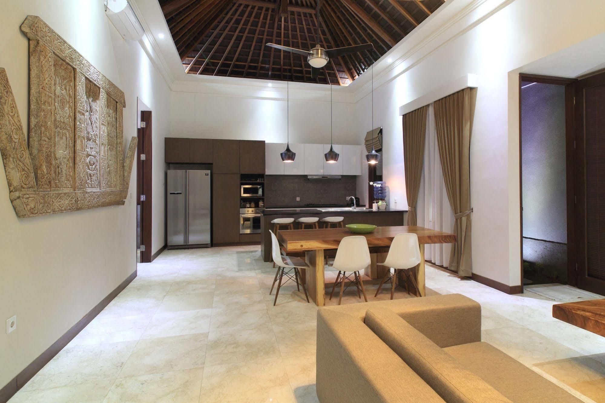 Bale Mandala Villas เซงกีกี ภายนอก รูปภาพ